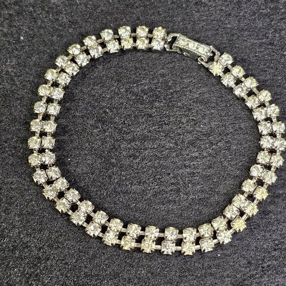 Vintage Rhinestone Necklace With Matching Tennis Bracelet. - Picture 7 of 13